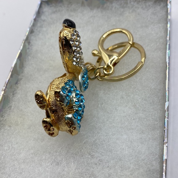 Cute Fashion Dog Keychain With Large Ears. - Picture 7 of 7